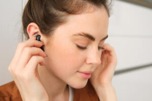 How Do Hearing Aids Help with Tinnitus